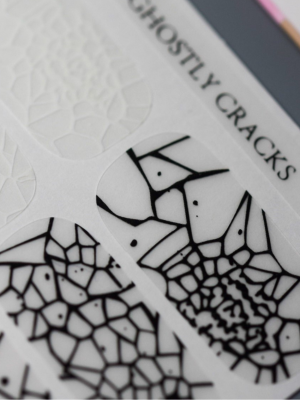 Ghostly Cracks (Glow in the Dark)