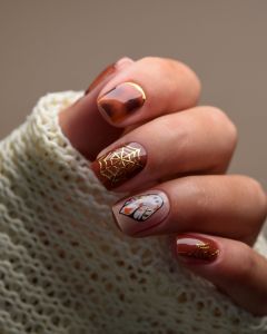 UV Gel Wraps Boo & Bronze – braune Nailwraps mit Glanz, goldene Metallic Akzente, Halloween 